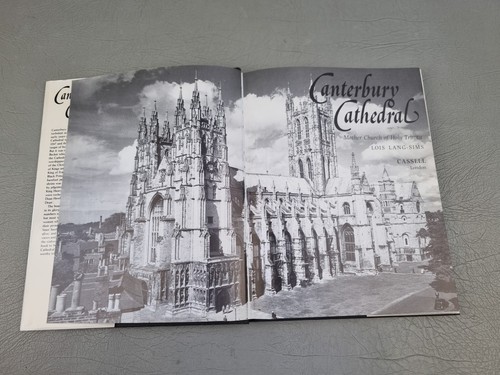 Canterbury Cathedral by Lois Lang-Sims, Hardcover Book, 1979, History Christian - Foto 5 di 10