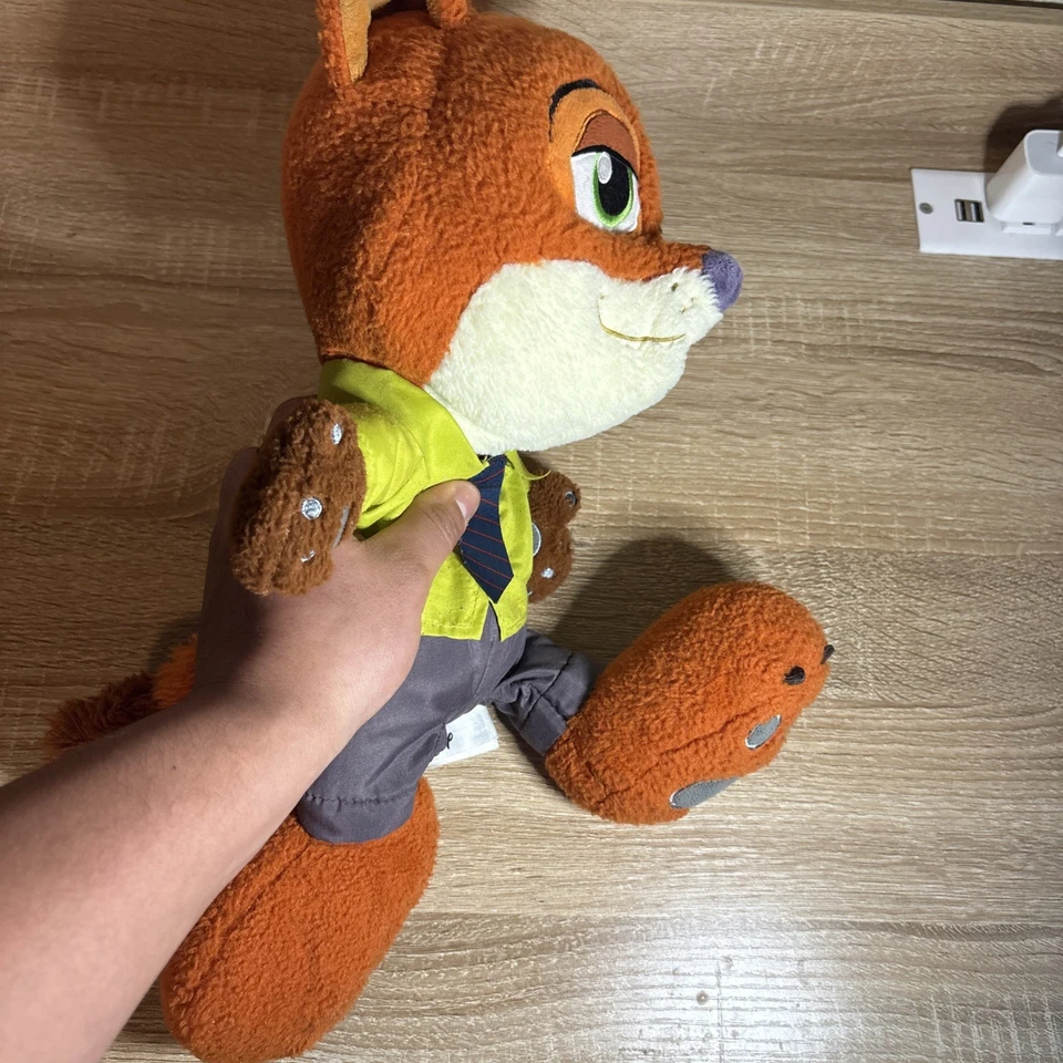 Nick Wilde Big Feet Zootopia Plush Disney Parks Stuffed Animal Fox Rare - Image 3 of 4