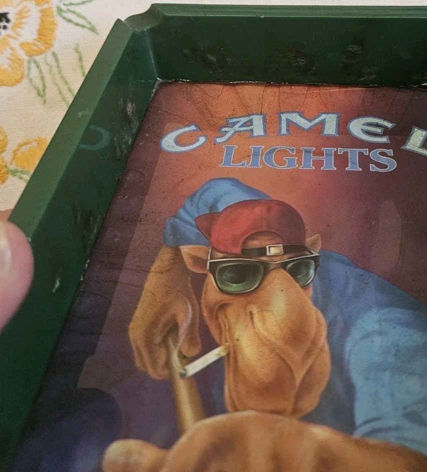 Vintage Camel Lights Joe Camel Pool Table Ashtray Design. Excellent