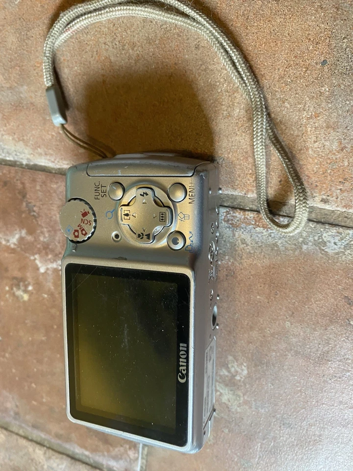 Fotocamera Canon Power ShotA 470  7.1 Non testata - Immagine 3 di 4