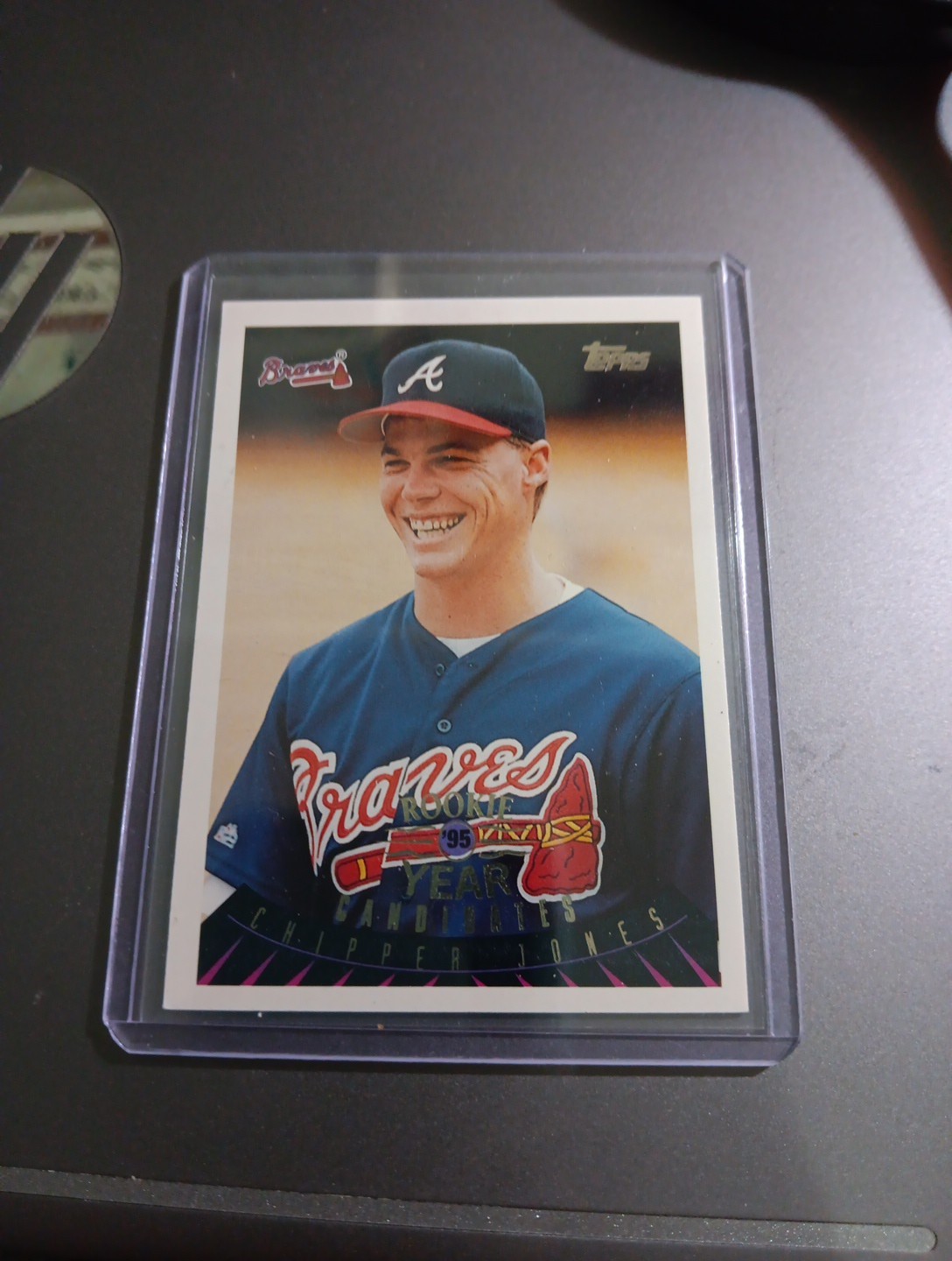 1995 Topps Traded & Rookies - Rookie of the Year Candidate Chipper Jones #128T