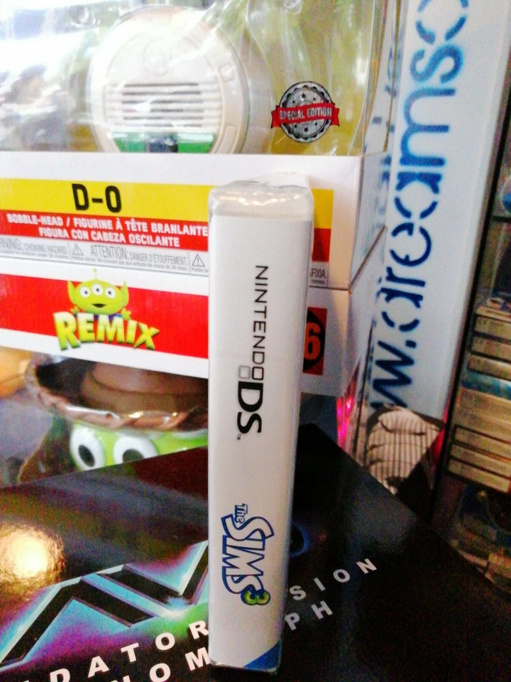The Sims 3 - Nintendo DS Play with Life Italian Version Sealed Brand New Rare - Image 3 of 4