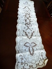 VTG knitted crochet Filet Lace Floral Table runner Ecru color 60x14.5