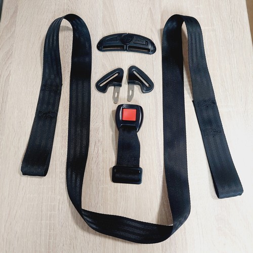 Maxi Cosi Car Seat Full Harness: Chest Clip, Crotch Buckle W/Clips, Straps 62"