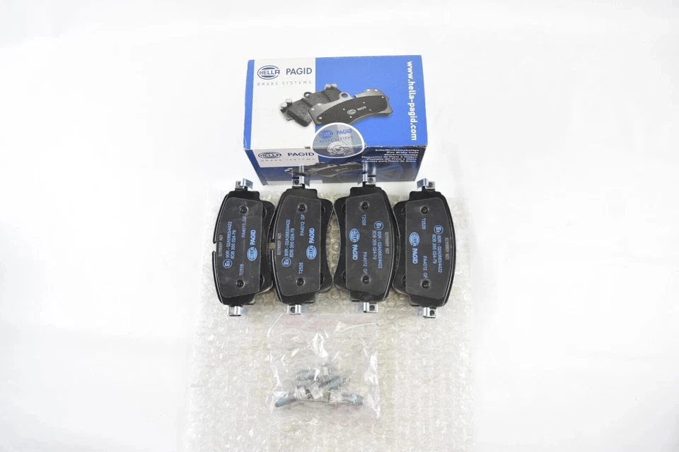 Hella PAGID Rear Brake Pads For Audi A6 Quattro 2019-2021 - Image 2 of 4