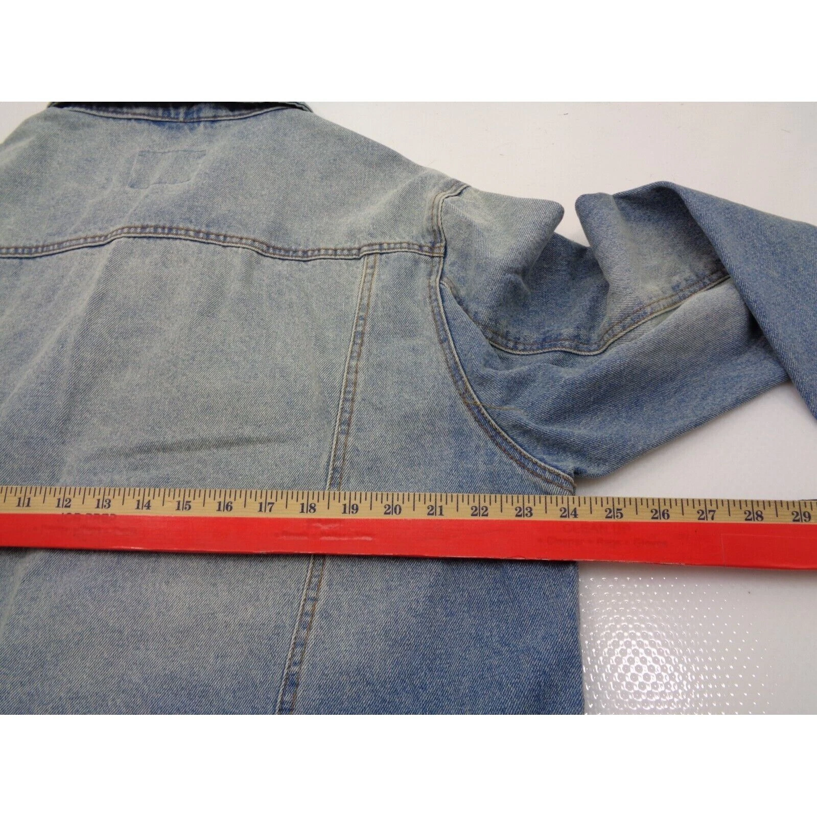 Lazer Men's Regular Fit Denim Trucker Jacket in Extra Light Wash Blue-XLarge - product detail image 9