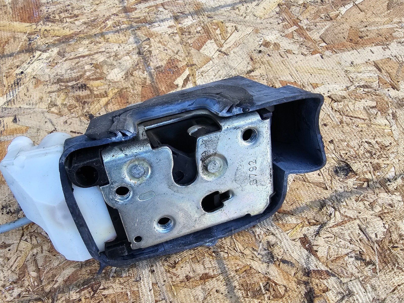 RIGHT SIDE DOOR LOCK ACTUATOR OEM 36k 08-19 MASERATI GRANTURISMO M145