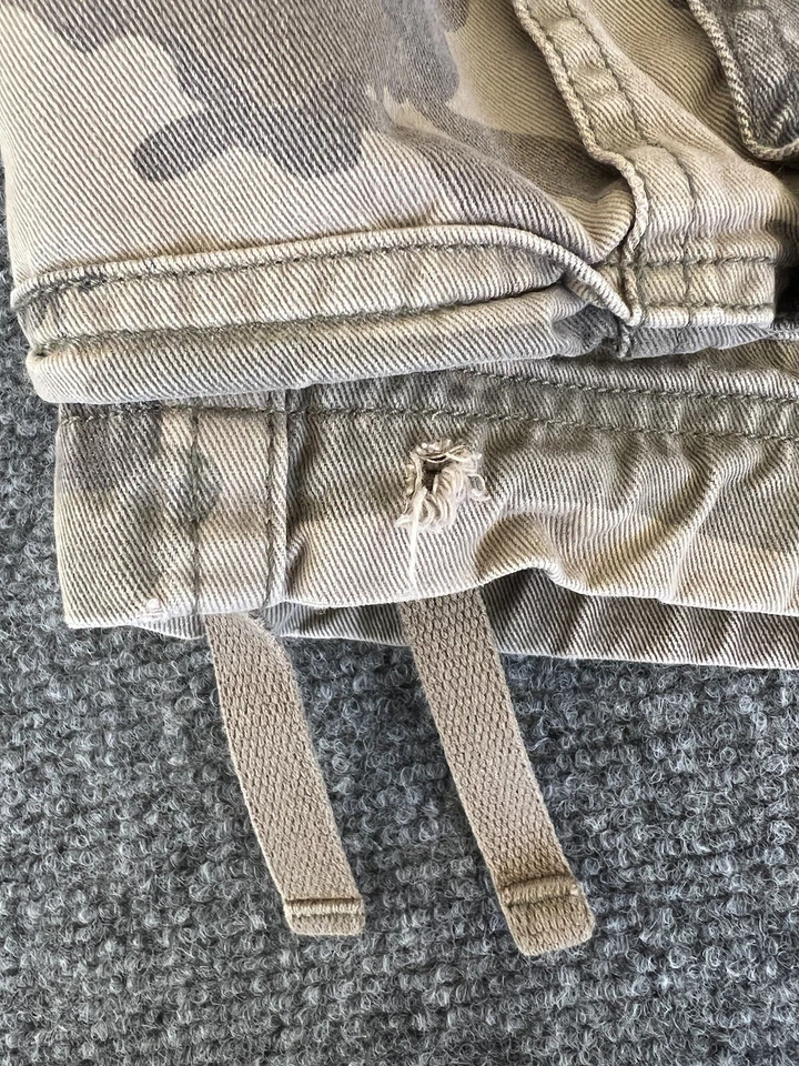 Pantalones Cortos de Carga NOBO No Boundaries Y2K Para Hombres 44 Camuflados Verde Suelto Cordón Patinador  Foto 3 de 4