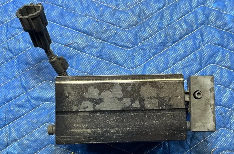 11-13 INFINITI G37 Sedan Front Radar Adaptive Cruise Module OEM 284371NM1D - Image 3 of 4