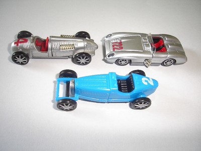 VINTAGE SILBERPFEIL CLASSIC MODELL RENNWAGEN RENNSET 1 1:87 H0 KINDER SURPRISE