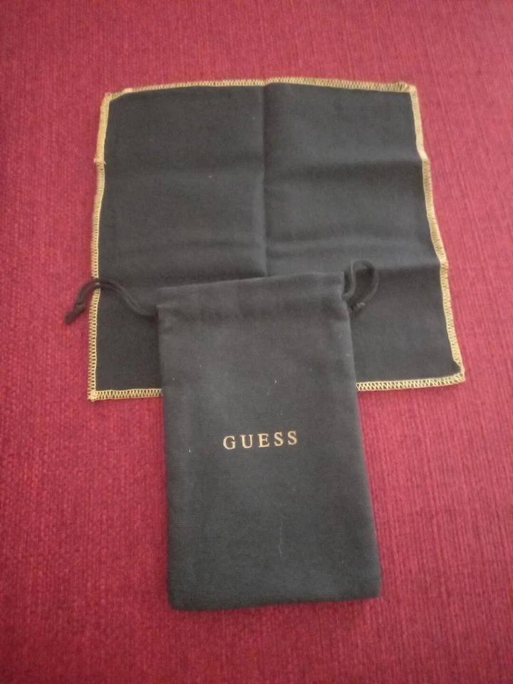 Custodia Guess Occhiali Morbida Con Set  Pulizia  Nero. - Imagen 3 de 3