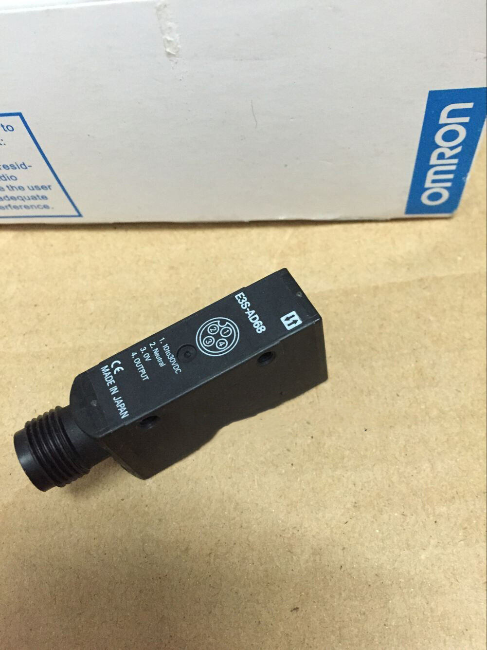 1PC new photoelectric switch E3S-AD68 #A6-37