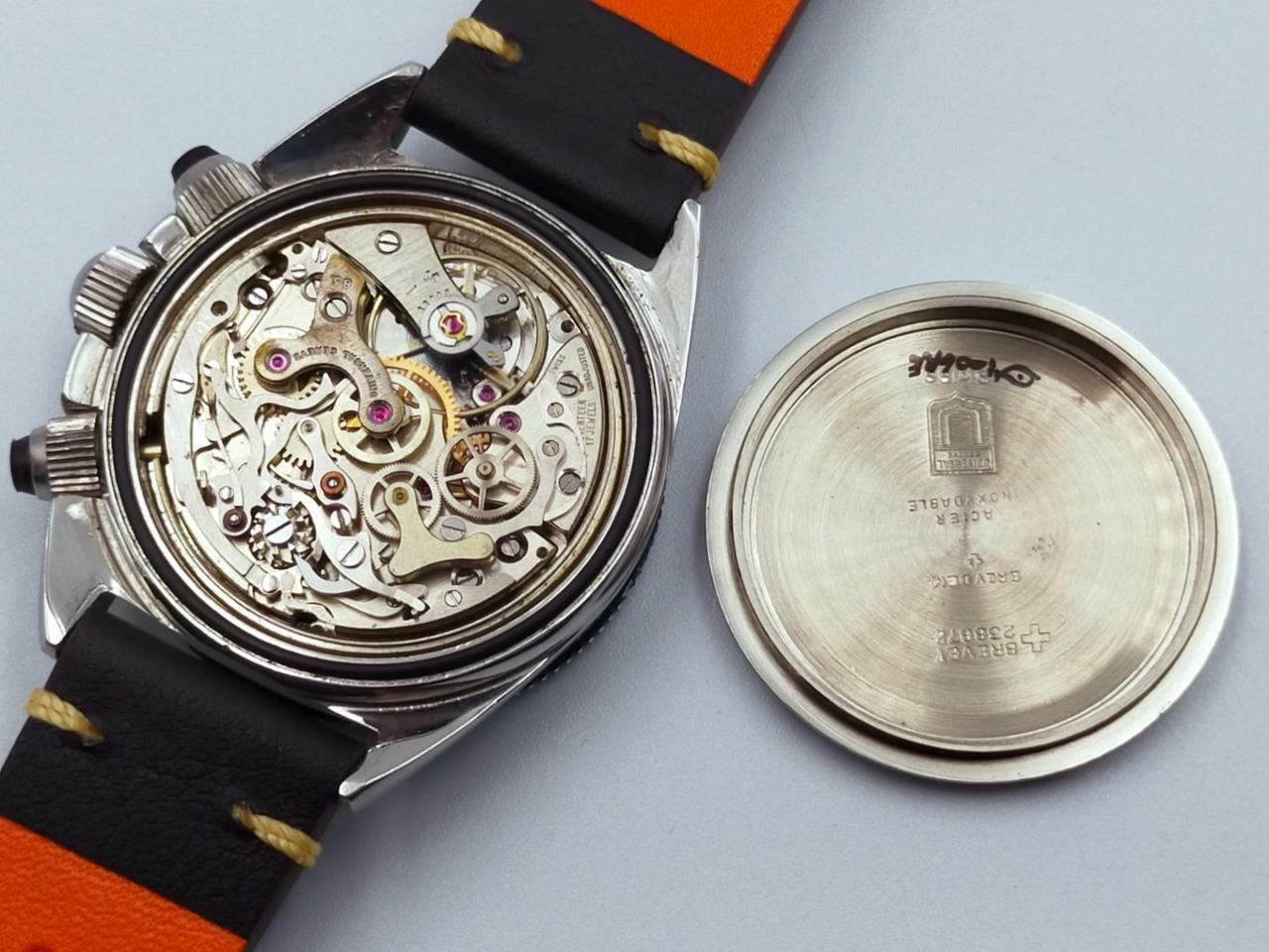 Authentic Universal Geneve Space-Compax Steel Chr… - image 12