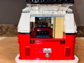 LEGO CREATOR: Volkswagen T1 Camper Van (10220)
