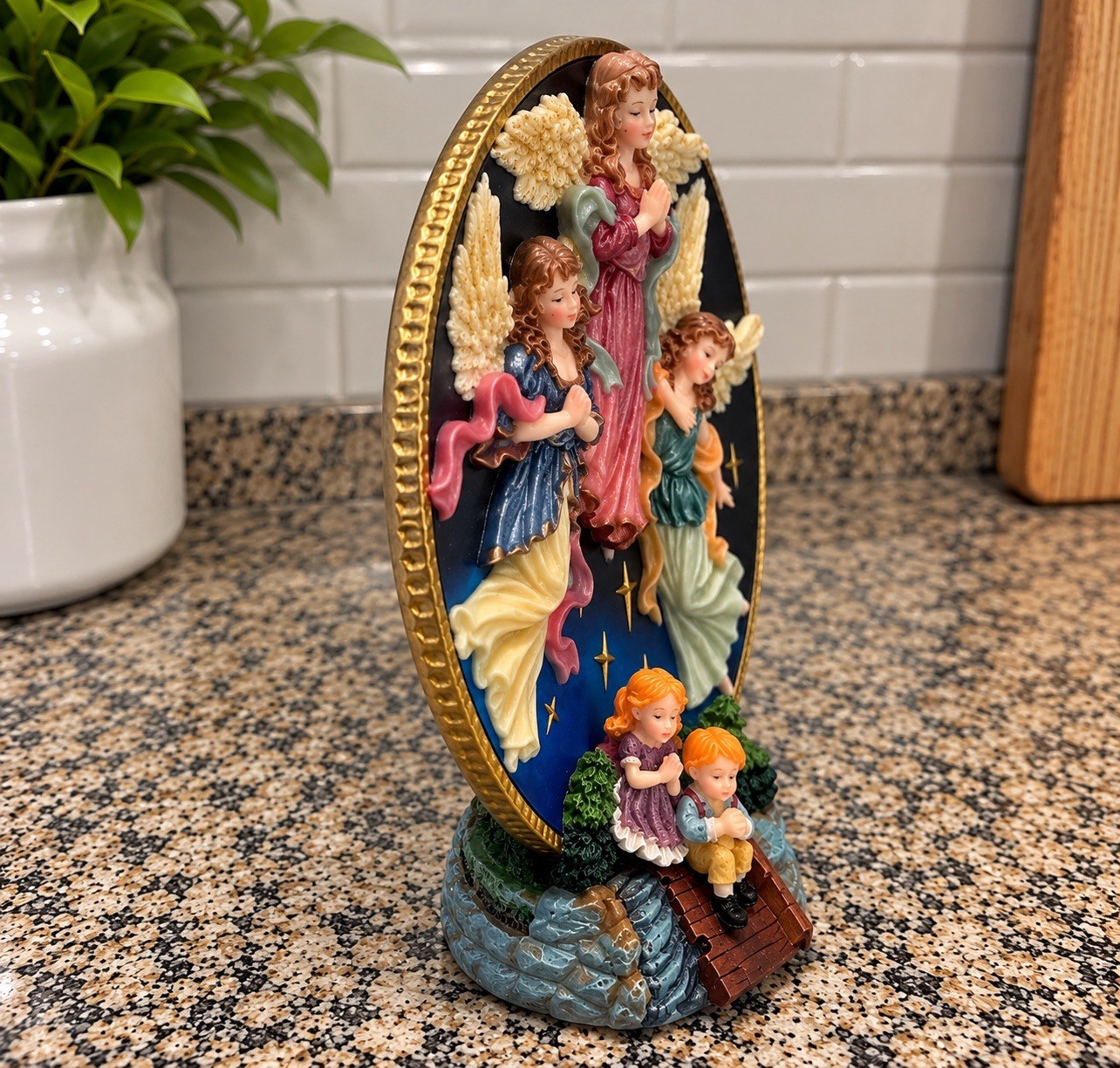 Multicolor Painted Resin 3 Angels on Base Figurine Sculpture, 3D Effect ...