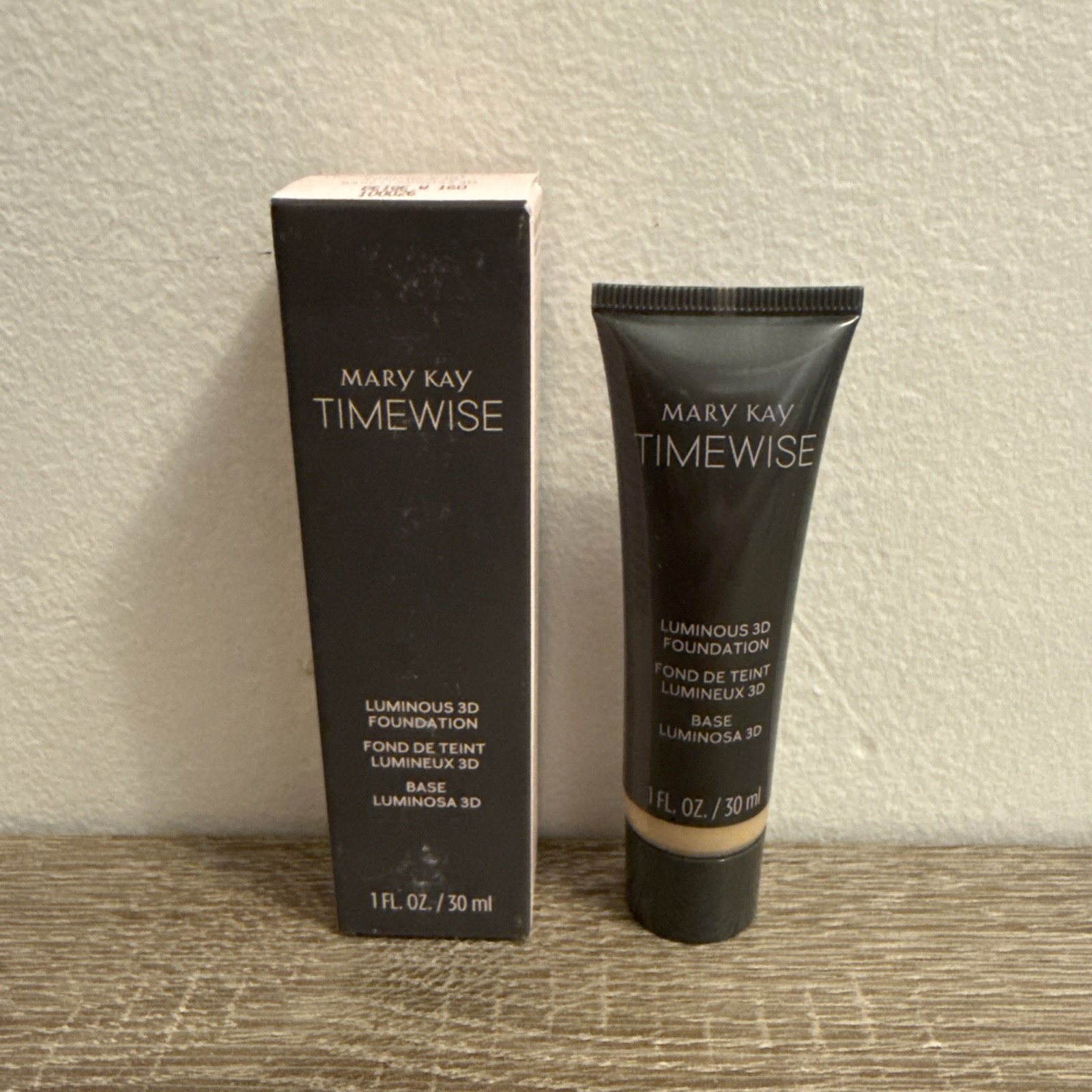 Mary Kay Timewise Luminous 3D Foundation Beige W 160 NIB #100026