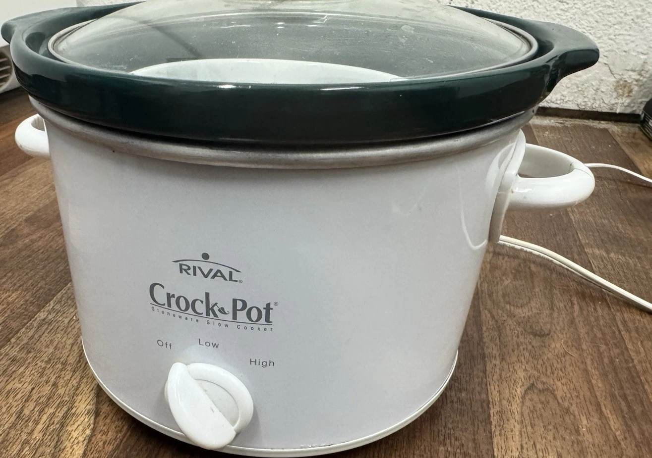 Crock-Pot Slow Cooker White & Green, Stoneware Pot, Glass Lid, 3 Settings