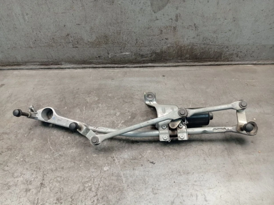 Wischermotor vorne mit Wischergestänge für MERCEDES-BENZ  B-KLASSE A2469065900 - Imagem 2 de 4