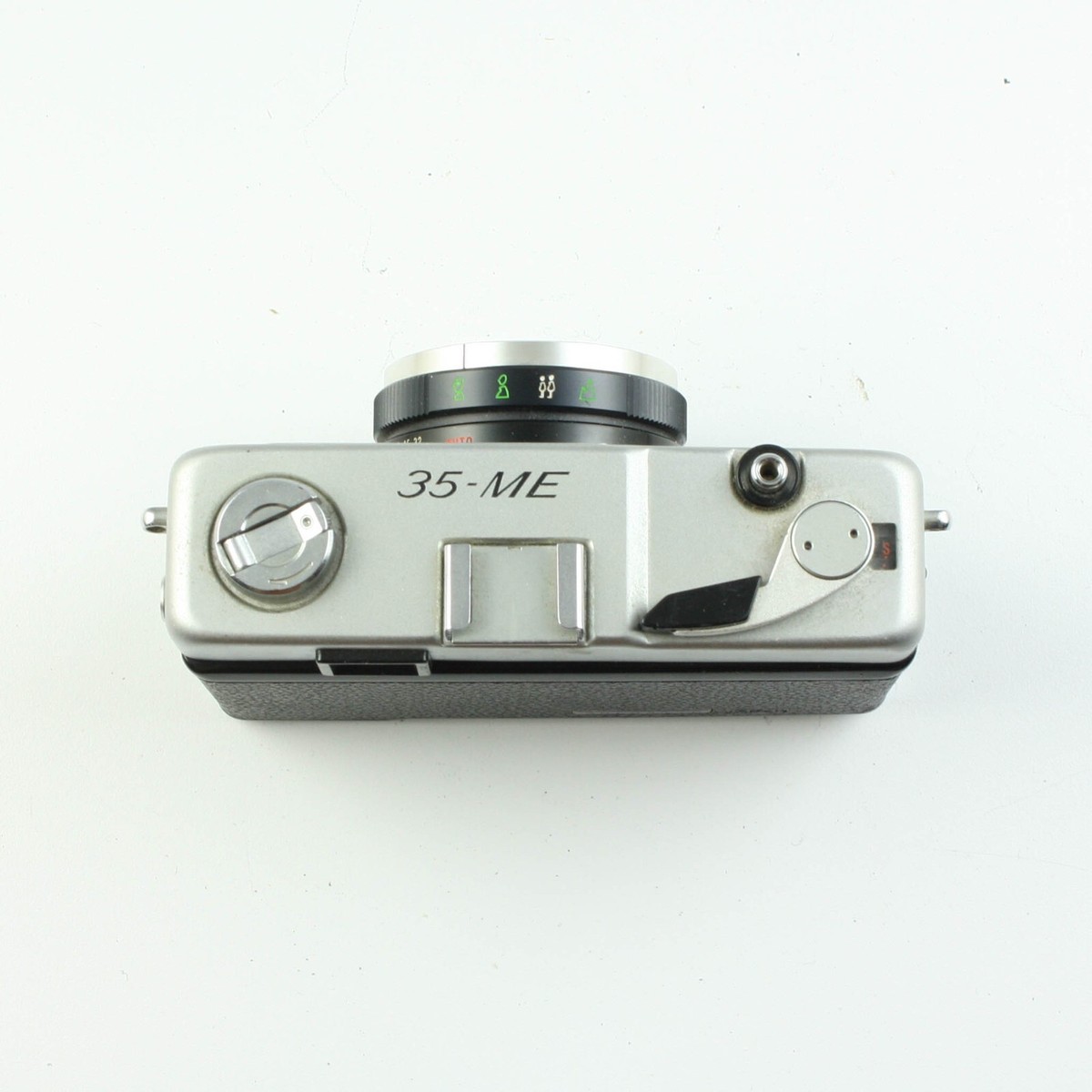 YASHICA 35ME → Lynx-EE Yashica: Lynx 14 E Price Guide: estimate a camera value