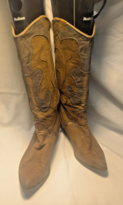 Vintage Zodiac calf length suede tan stack heeled cowboy boots size 9M