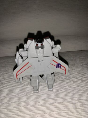 Hasbro 2017 Transformers Decepticon STARSCREAM 4” ages 6+ Scheming Air Commande - Picture 3 of 6