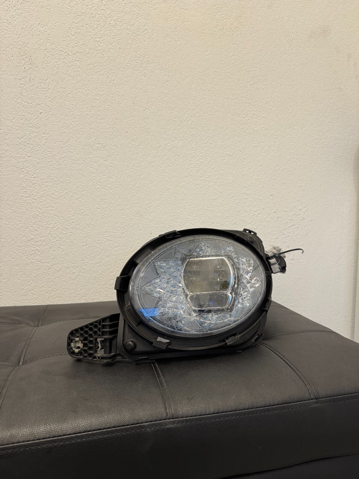 2022-2023 Bentley Bentayga Left Side Headlight (Driver Side)
