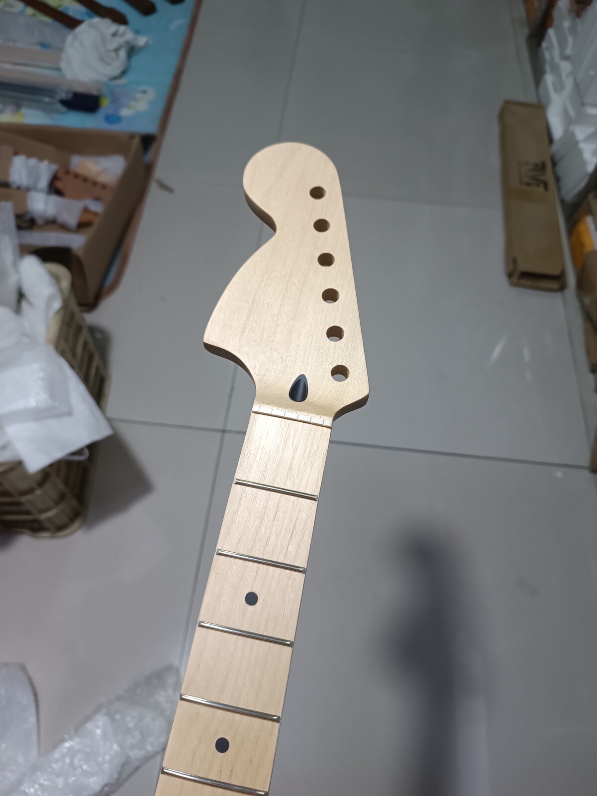 22fret left hand large headstock maple electric guitar neck matte paint