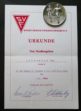 Medaille Ø 4,9 cm + Urkunde, 20 km Gehen, Friedrichsgabe 1971, Uwe Gatermann