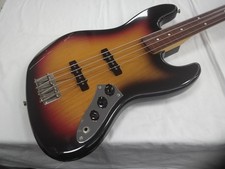 FENDER JAPAN JB62-77FL Fretless Electric Bass Guitar Used