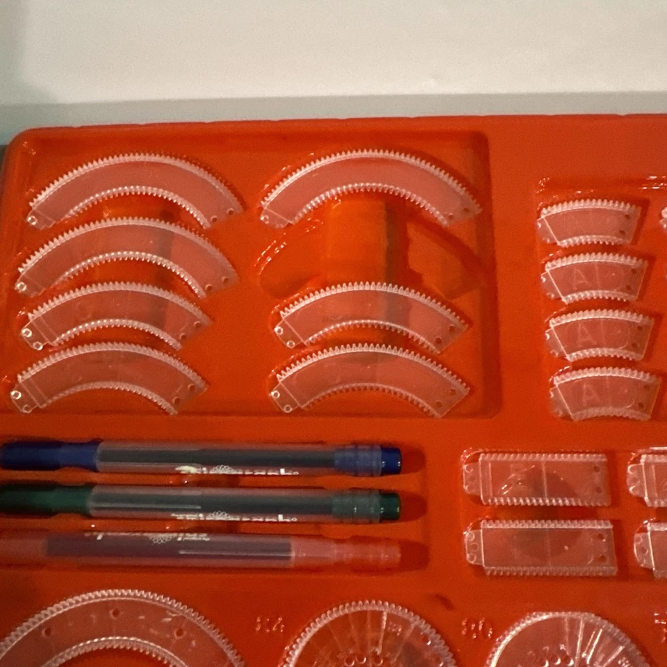 Kenner’s Commemorative Edition Super Spirograph Plus 50th Anniversary  - Image 4 of 4