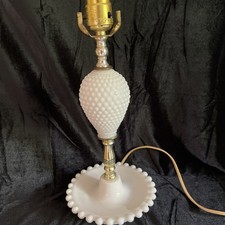 Vintage MCM White Milk Glass Hobnail Boudoir Nightstand Table Lamp w Tray