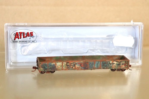 ATLAS 50 001 896 WEATHERED BURLINGTON NORTHERN EVANS 52' GONDOLA CAR 577477 on | Zustand: Used