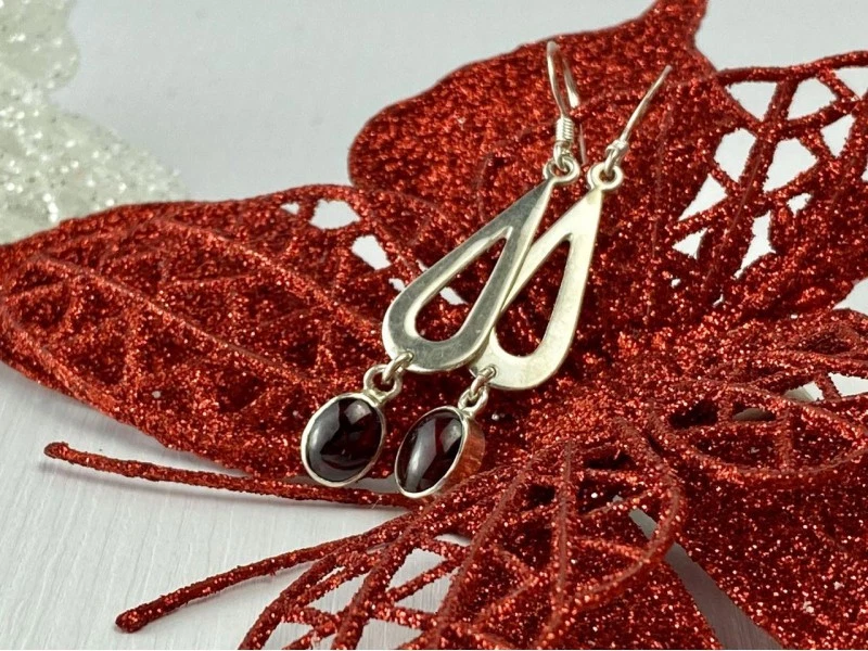 925 Sterling Silver Garnet Pyrope Earrings - Image 4 of 4