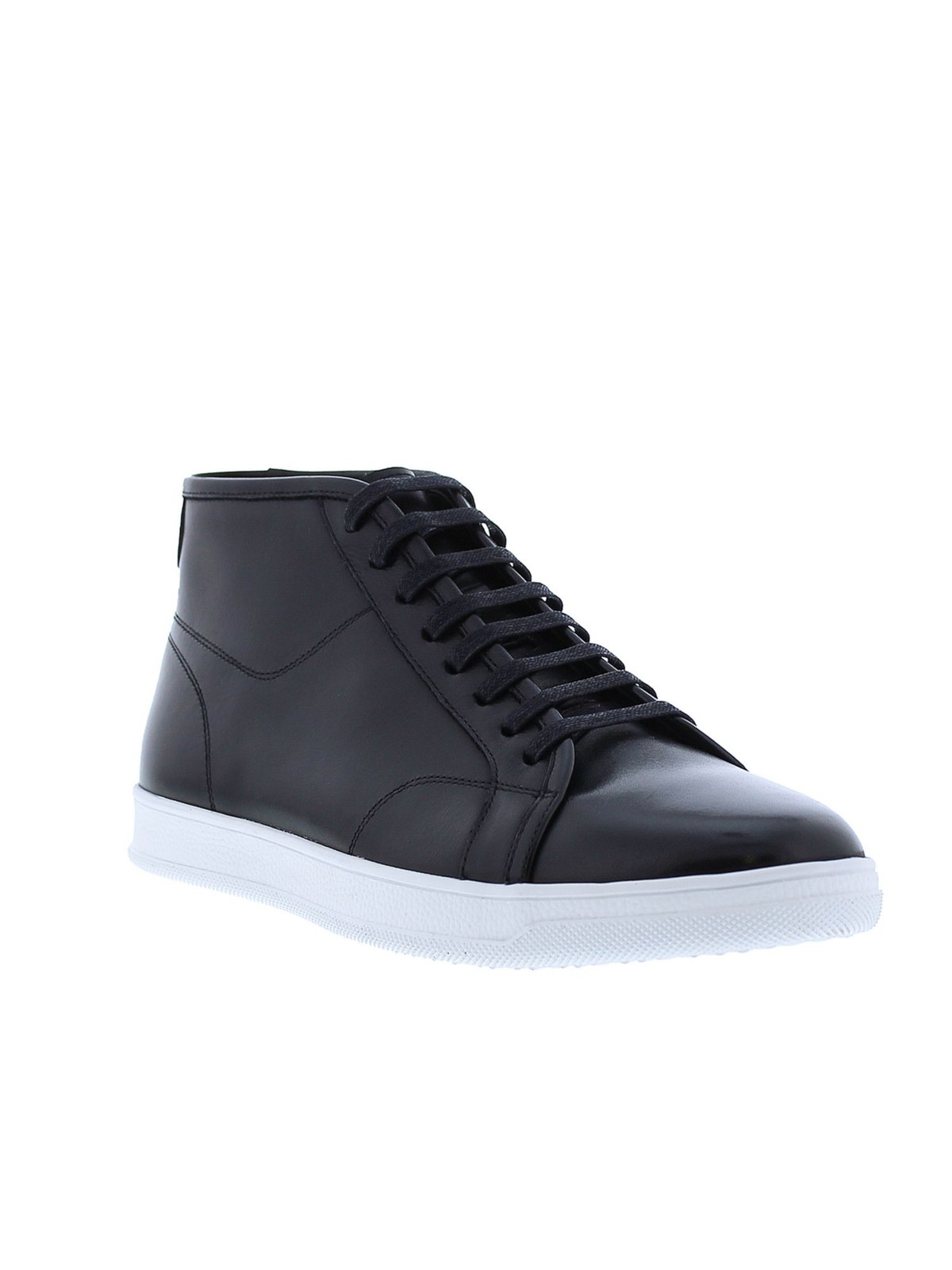 АНГЛИЙСКАЯ ПРАЧЕЧНАЯ Мужские черные кроссовки Eros с круглым носком на платформе из кожи 12 10590₽