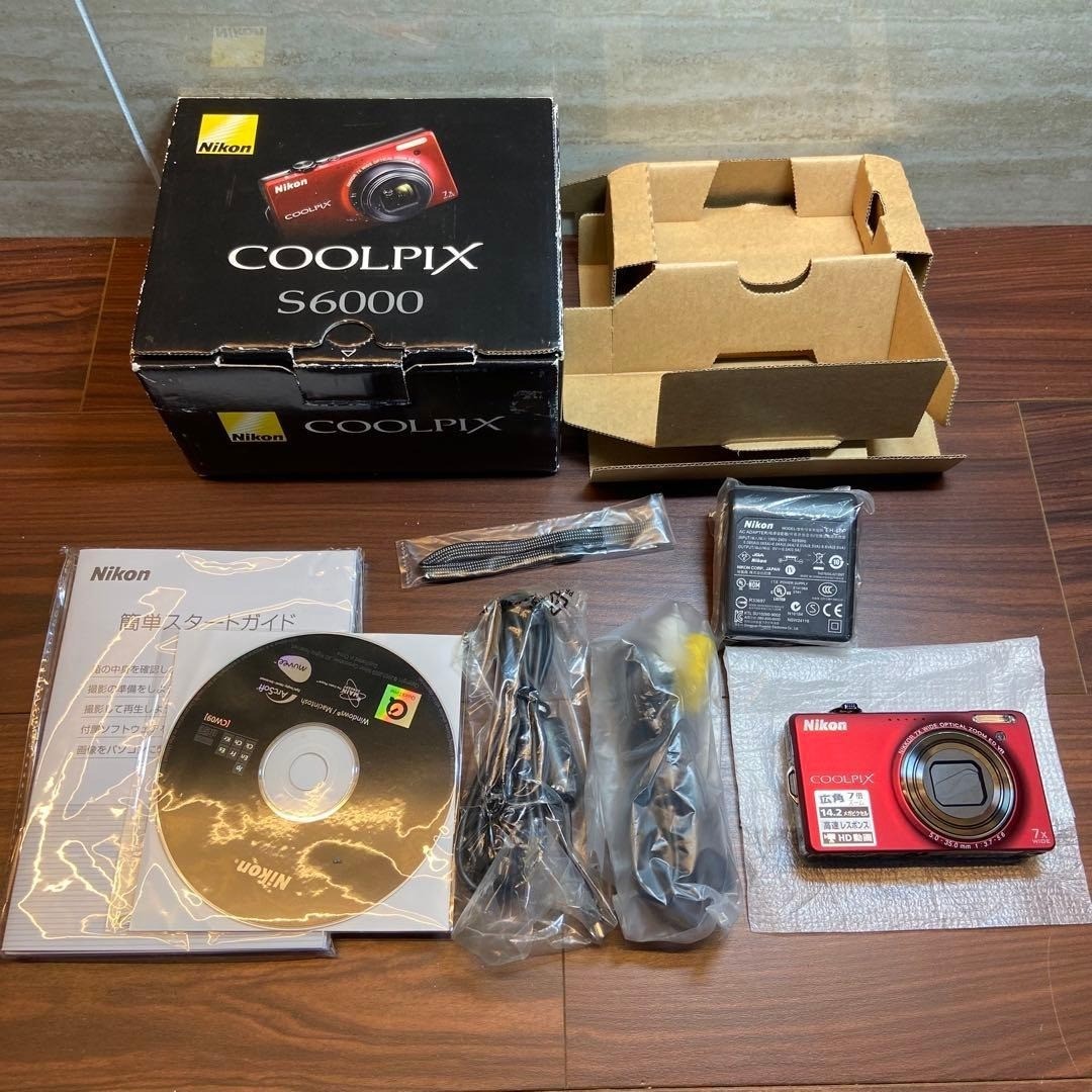 Nikon COOLPIX S6000 14.2MP Digital Camera - Champagne silver for