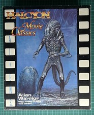 Alien Warrior with Base & Egg 1/9 Scale Model Kit Halcyon Movie Classics HAL04