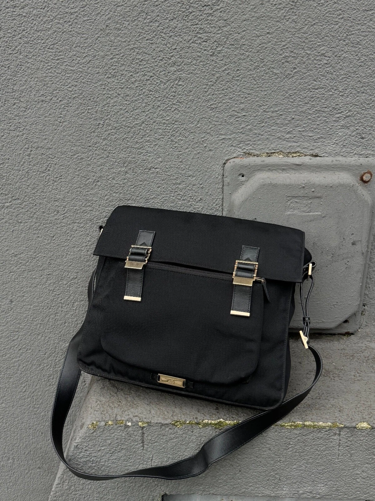 Borsa a tracolla Gucci nylon oro fibbia borsa a tracolla nera