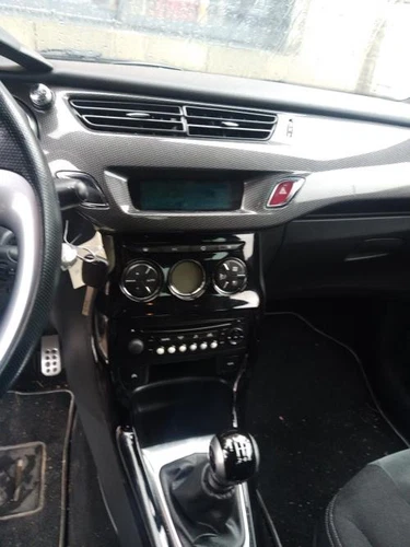 Tableau de bord CITROEN DS3 PHASE 1 00008247F7 - Photo 10/15