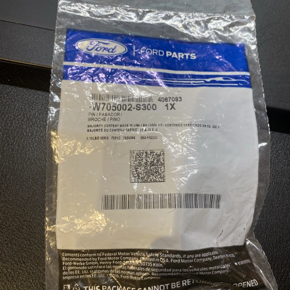 FORD OEM Fender-Insulator Retainer W705002-S300 one piece - Image 4 of 4