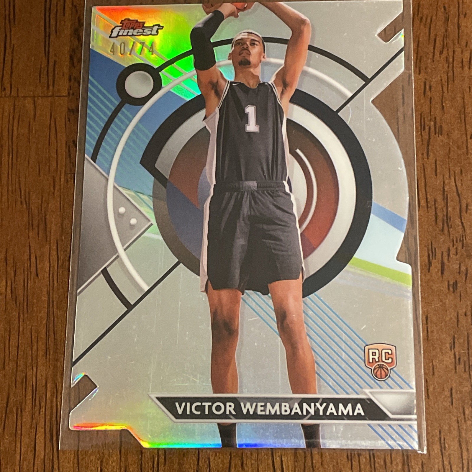 2023-24 Topps Finest - Common Victor Wembanyama #76 Die-Cut Refractor /74 (RC)