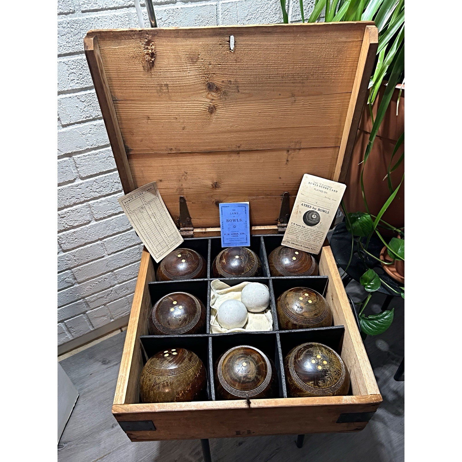 Bocce Ball Game Set 8 Complete Original F.H. Ayres LTD. Abercrombie & Fitch