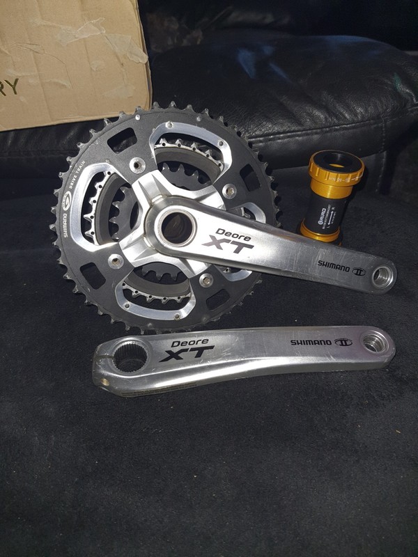 Shimano XT FC-M770 Chainset Cranks - 9 Speed - 22-32-44t Rings - 175mm - With BB