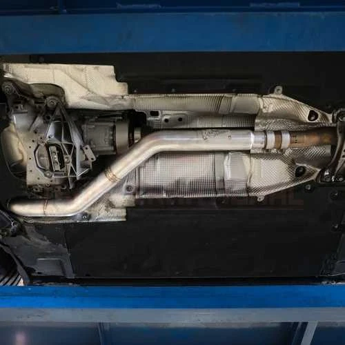Tubo medio eléctrico aFe con eliminación de resonador para Audi A5 2010-2016 Foto 2 de 4