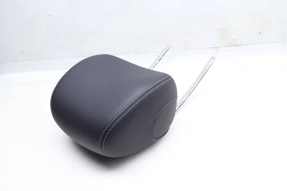 2016-2021 MERCEDES-BENZ C63 AMG - Front SEAT Headrest / HEAD REST 2059703350 - Image 2 of 4