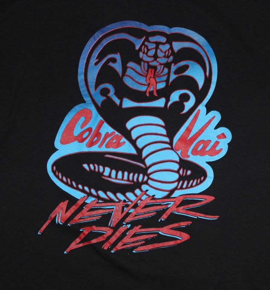 Camiseta negra cuello redondo Cobra Kai Never Dies para hombre - talla XL - USADA EN EXCELENTE ESTADO Foto 2 de 3