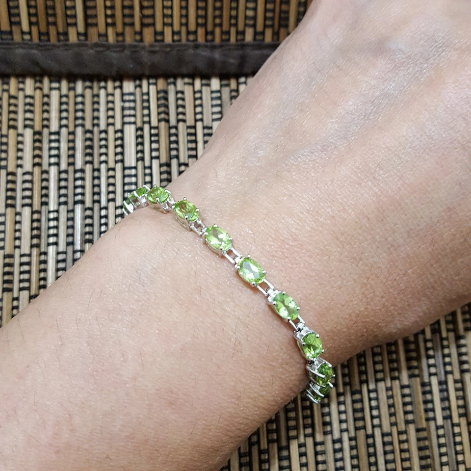 925 Sterling Silver Bracelet, Tennis Bracelet, Genuine Peridot Bracelet, 10.6ct - Image 4 of 4