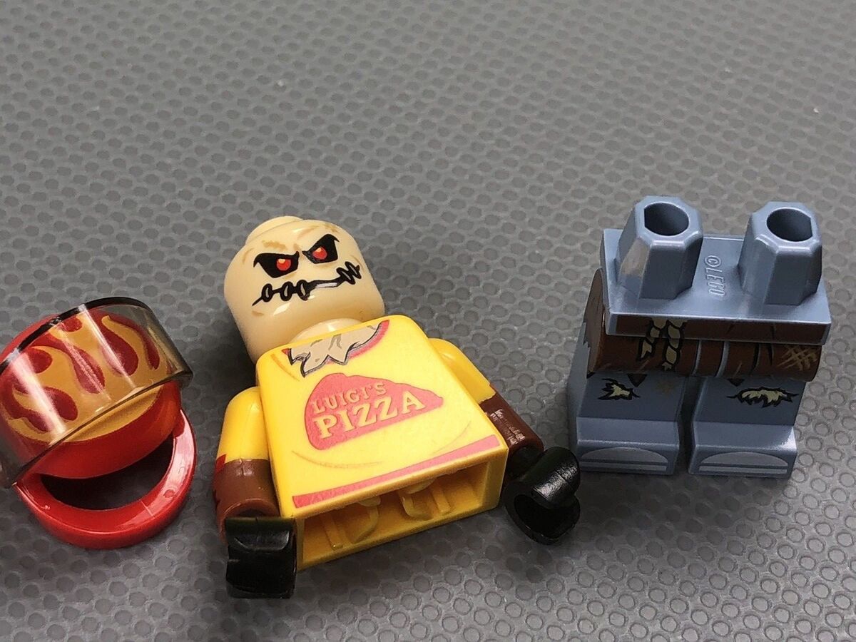 First look at the Lego Batman Movie set 70910 - Scarecrow's Pizza