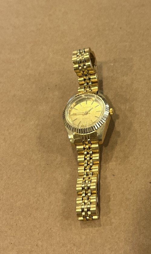 Unitron Classic Gold Tone Ladies Watch | eBay display picture 1