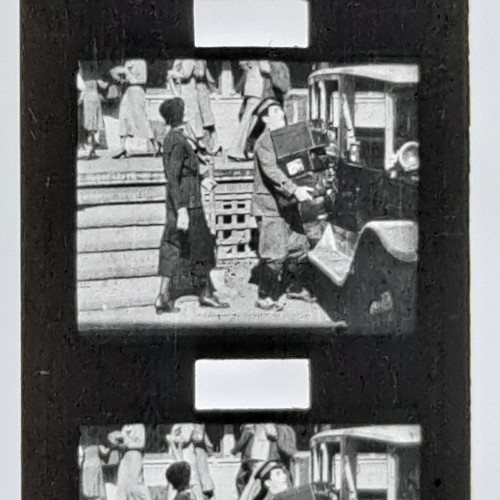 9,5 mm Film - Komödie & Puppenfilme - 800 Fuß - große 24 cm Rolle - Bild 2 von 24
