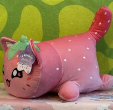 Aphmau Strawberry Jumbo Pillow Plush (brand new with tag, 16”)